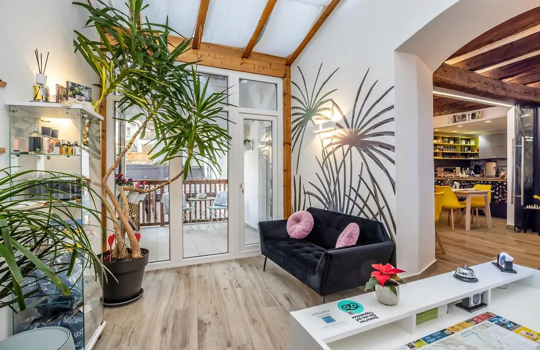 Maison Valentina-1